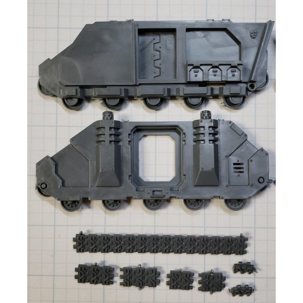 Warhammer 40k Space Marine Bits Rhino Sides/Armor/Tracks Set BRC - Picture 2 of 7